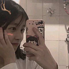 洄莬采集到妮子