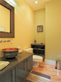 Townhome Main Floor - powder room
#室内效果图##装修设计##装修图##软装设计##装修#