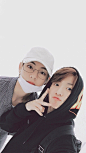 #正泰##KOOKV#
♡HTH♡ 【自制壁纸】
合照
<图:嘤嘤&遇遇> ​​​ ​​​​