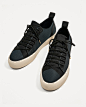 Zara Man Technical Sneakers : I really like when I use different materials together that has character, and they make synergy more than expectation.