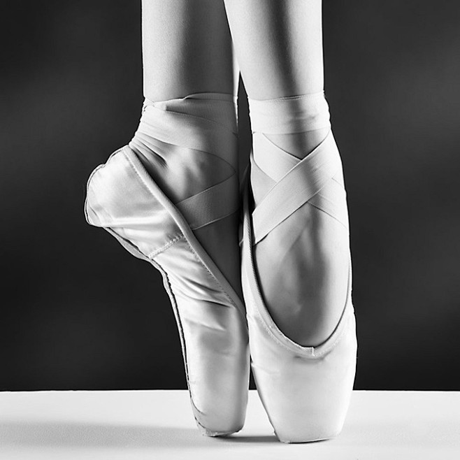 芭蕾舞舞蹈脚趾特写高清摄影图片