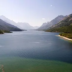 宁静湖泊摄影平板电脑桌面墙纸桌面壁纸2