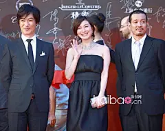 【日韩明星着装】日韩美女“爱豆”也来凑热闹，穿插看看效果还不错！第15届上海国际电影节开幕式红毯美图最后一波！_海报时尚网