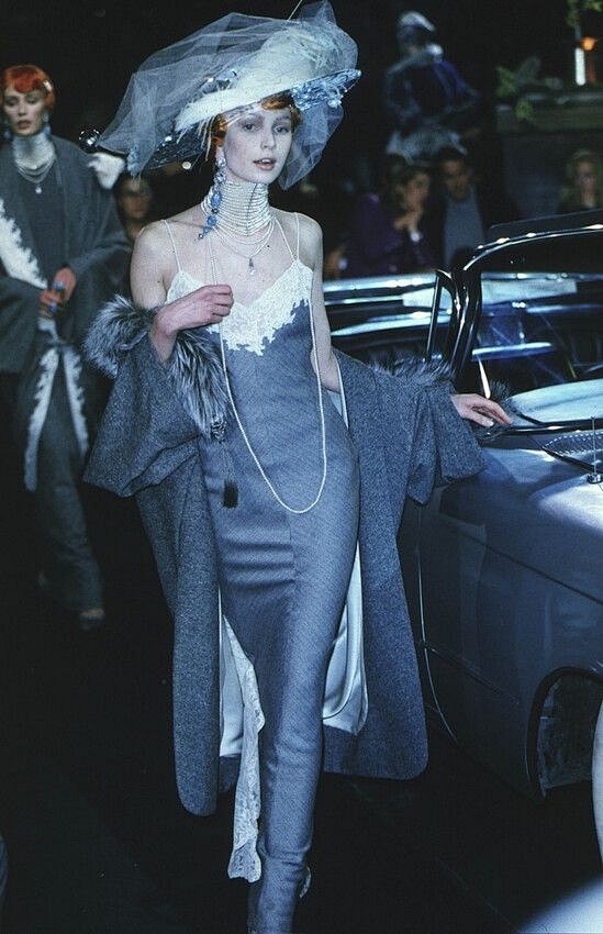 Dior Fall 1998 RTW ​...