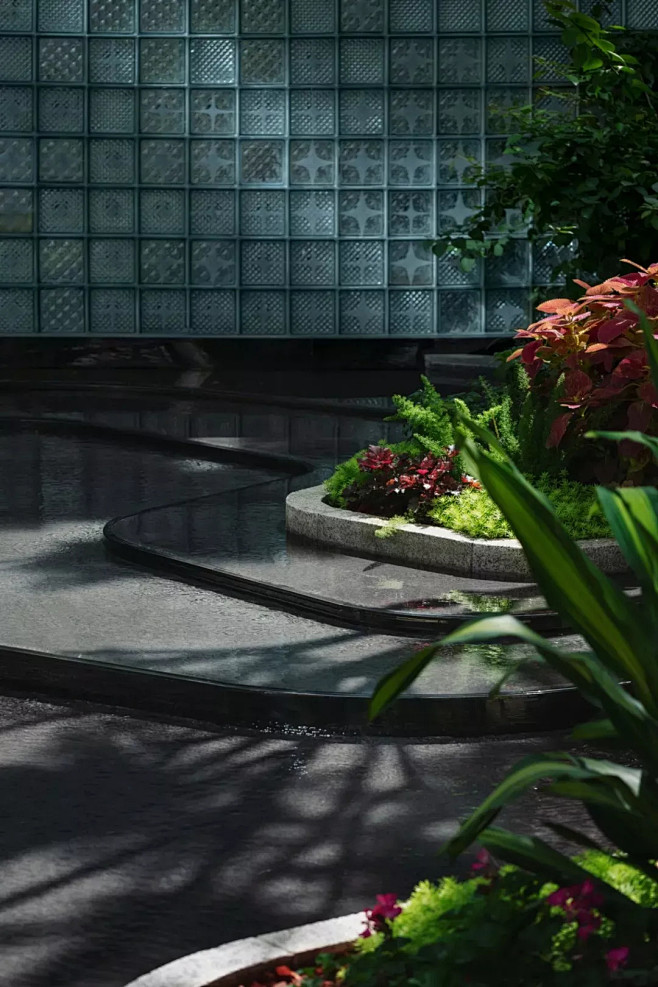 成都龙湖梵悦台 景观设计 /  奥雅设计