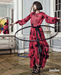 Neiman Marcus 2016春季「时尚艺术」大片Neiman Marcus 2016春季时尚艺术大片  美国奢侈品百货 Neiman Marcus（尼曼）释出2016春季「Art of Fashion 时尚艺术」广告大片，中国超模雎晓雯出镜代言，在摄影师 Yvan Fabing 镜头下，雎晓雯身着 Michael Kors、Dolce & Gabbana、Saint Laurent 等品牌春装，演绎一组多彩春装时尚大片，奔放而艳丽！