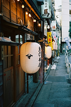 姚晟超采集到街道场景