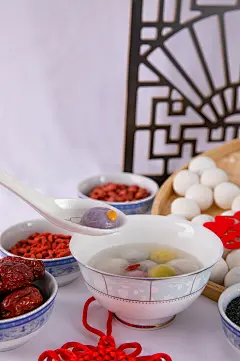 红枣枸杞花生元宵汤圆元宵节摄影图片