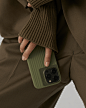 Ecommerce-Bold-olive-green-Lifestyle – 5-min