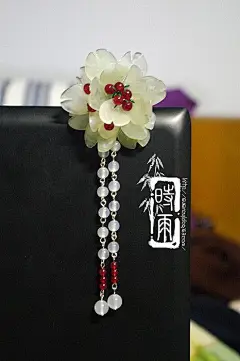 【贴图】各种华丽丽的簪子~看看有木有你心水的~快速戳进~_古装手绘美女图片吧_百度贴吧@北坤人素材