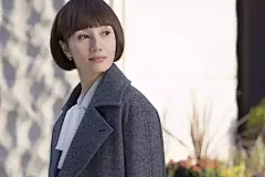知性，是一个女人最好的名片 : 人生最曼妙的风景，竟是内心的淡定与从容。