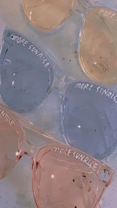 (勿改描述)@你看那是岸_朱夫人（由于壁纸有一部分自制，所以转壁纸请加关注注明出处，蟹蟹）平铺，可爱，女王范，黑色，黑白，白色，锁屏，ins风，潮，御姐，动漫，卡通，风景，古风，流行，欧美，情侣壁纸