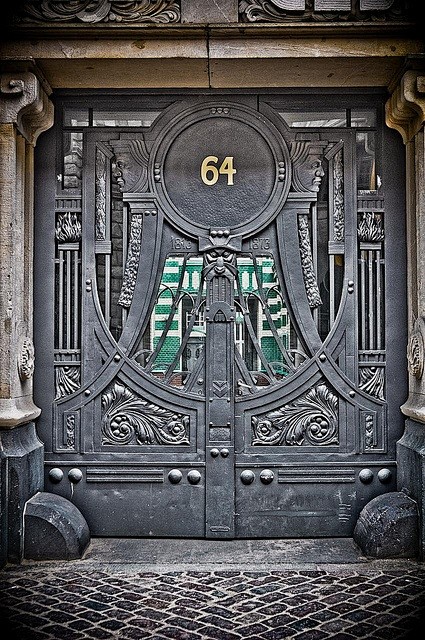 Gothic door in Berli...