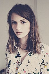 摩西出走采集到Lara Mullen 30 days looking