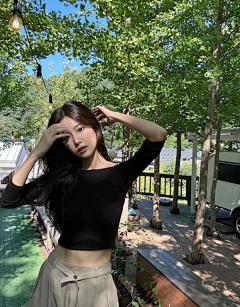 风儿青采集到服装搭配 美女