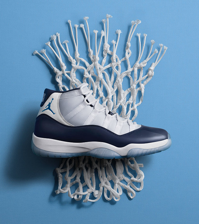 AIR JORDAN XI