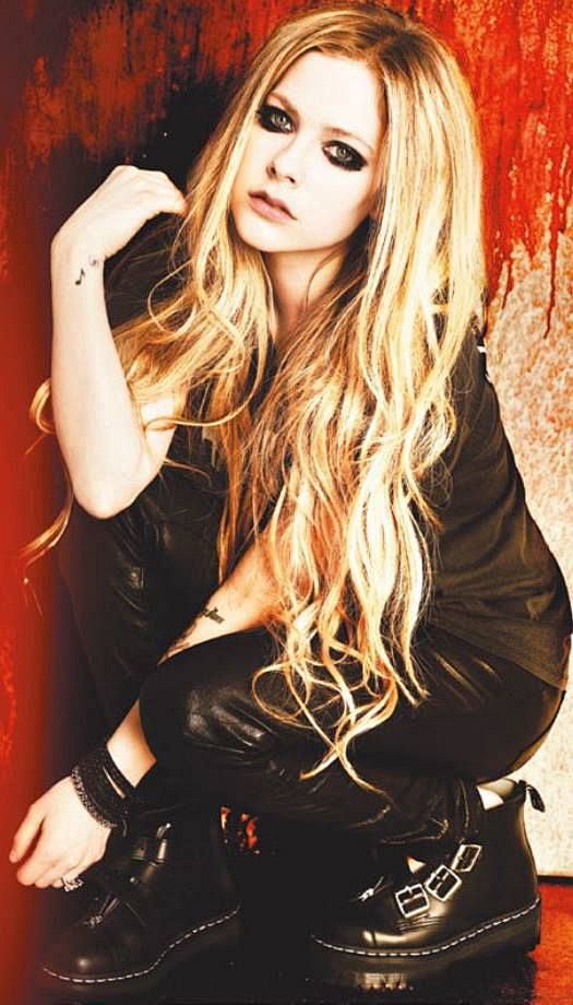 Avril Lavigne Photos...