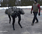 波士頓動力公司做的機械狗，好喜感… 話說不怕機器暴走嗎！