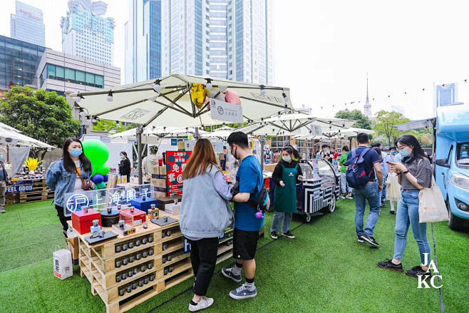 thepiazza露天市集