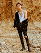 【EXO 11月重榜回归 公开KAI 预告照】<br/>SM娱乐于24日上午通过官方SNS公开了EXO的第五张正规专辑《DON'T MESS UP MY TEMPO》成员KAI的个人预告照。<br/>另外，EXO 的第五张正规专辑《DON'T MESS UP MY TEMPO》将于11月2日公开。是位酷哥了下一位公开的又会是谁呢 ​​​​