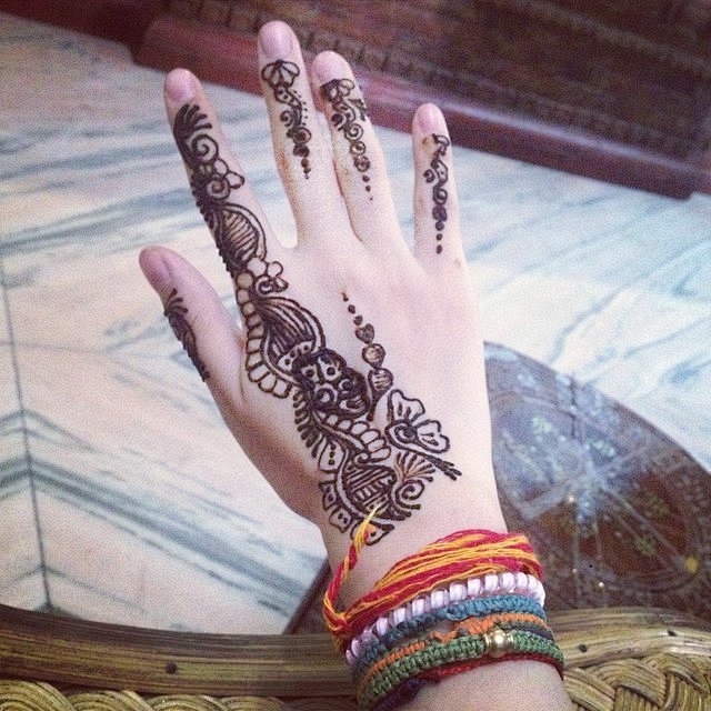 Another Henna， 100NR...