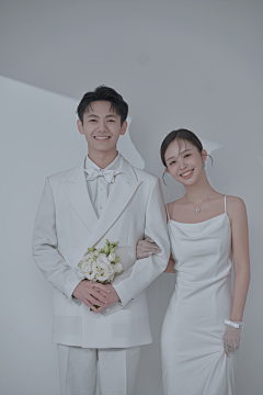 雪森森采集到婚纱