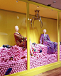 Vitrine divertida  #visualdeloja #vitrinismo #vitrinismocomglamour #merchandising