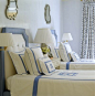 twin beds: 