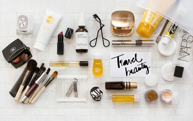 Travel beauty produc...