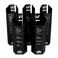 bossman叔叔采集到奖杯