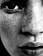 title:http://www.qiyu.net 奇遇网 - 摄影 旅行 
 text:Kate Moss by Corrine Day_奇遇 － 摄影·旅行·文字
 creatTime:2012/2/26 上午7:45:48
 pinsId:1533204/ fileId:768573/boardId:302547