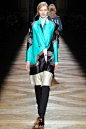 Dries Van Noten FALL 2012

亚洲风情的一季，有几套中国风不错~橙色的眼妆好好看！ ​​​​