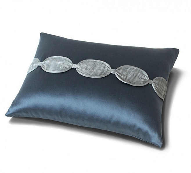 Silver Bow cushion