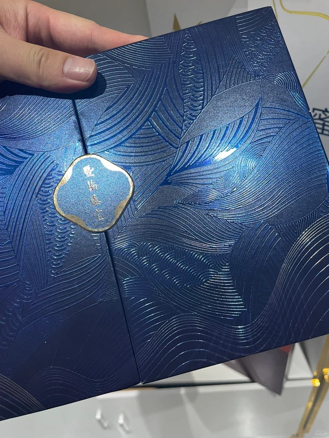 精美礼盒表面工艺（浮雕、UV、烫金、特种纸）-花瓣网