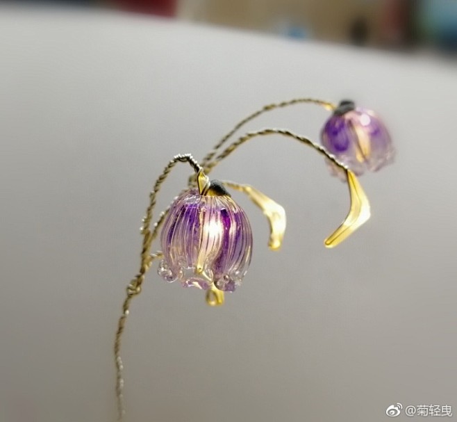 嗯，说好的研究之前的脑洞，铃兰花灯上灯实...