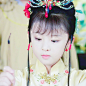 #美少女花名册##小戏骨红楼梦##小戏骨林黛玉##小戏骨红楼梦林黛玉##芒果小戏骨# 
花名册之
:@周漾玥Queen 

小林黛玉好生一个灵气的姑娘，简直是兰苑仙葩，眼神温婉动人这演技十分的满分啊！小戏骨们颜值都超高啊！不得了，后生可畏！为你们爆灯 ​​​打call ​​​​