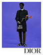 Dior Men S/S 2021 Campaign. 迪奥春夏男装片，这季Kim Jones与艺术家Amoako Boafo合作打造，全黑模阵容出镜，彩色背景和花卉图案搭配黝黑肤色，呈现出醒目的视觉效果。

摄影: Rafael Pavarotti   ​​​​