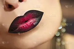 嘴唇。