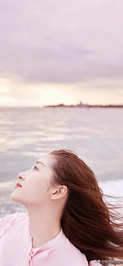 明星壁纸关晓彤-07