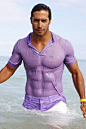 Now that's how you sell a purple shirt! ; )