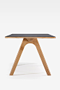 Chevron家具系列之橡木桌椅设计！~
全球最好的设计，尽在普象网 pushthink.com