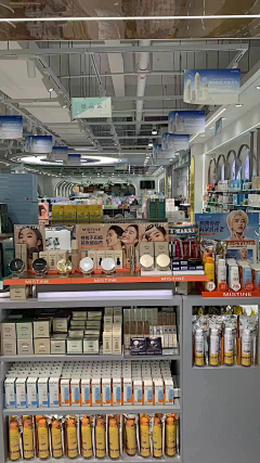 孤城放逐采集到品牌陈列图
