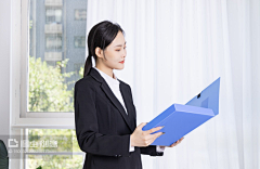我就想叫木头人采集到商务女性办公场景人像素材