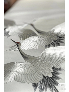 银雪纷绯采集到中国传统-刺绣、纺织品布料