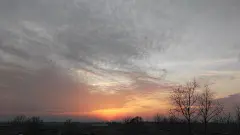  #壁纸#  夕阳西下，美景如画。