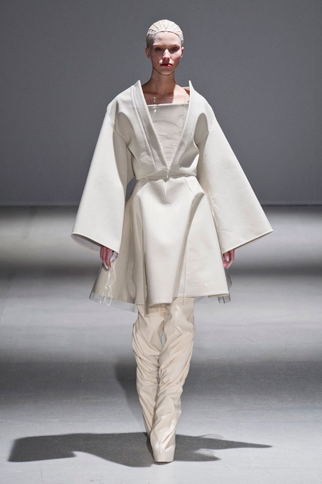 Gareth Pugh - Fall 2...