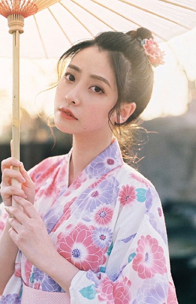 清纯甜美的丸子头美少女日系和服摄影写真|...