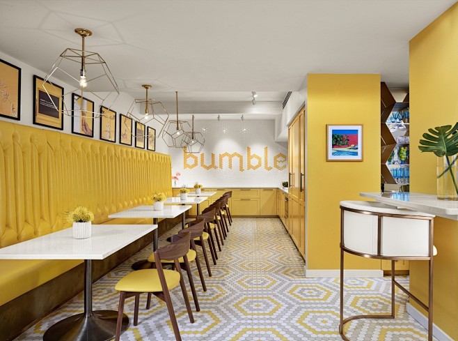“蜂巢”灵感的Bumble 办公总部设计