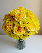 Sunrise Glow

Yellow Roses paired with yellow Daisies arranged in a tall round glass vase

For more information please contact us through

WA: 087782546408
BB: 547CAD2D
LINE: @eoo6892w

www.westflorist.com

#flowers #flowerstagram #yellowbouquet #rose #ye