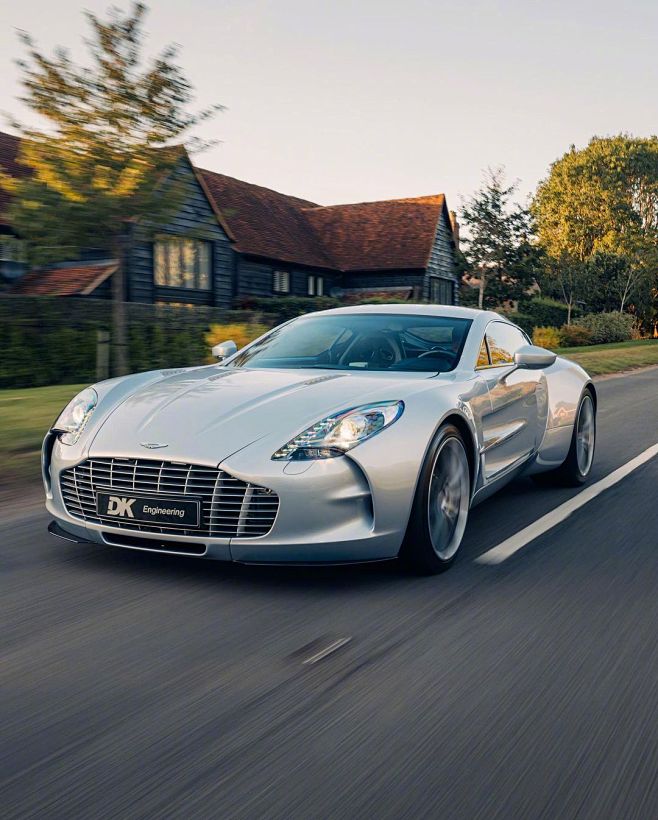 Aston Martin One-77